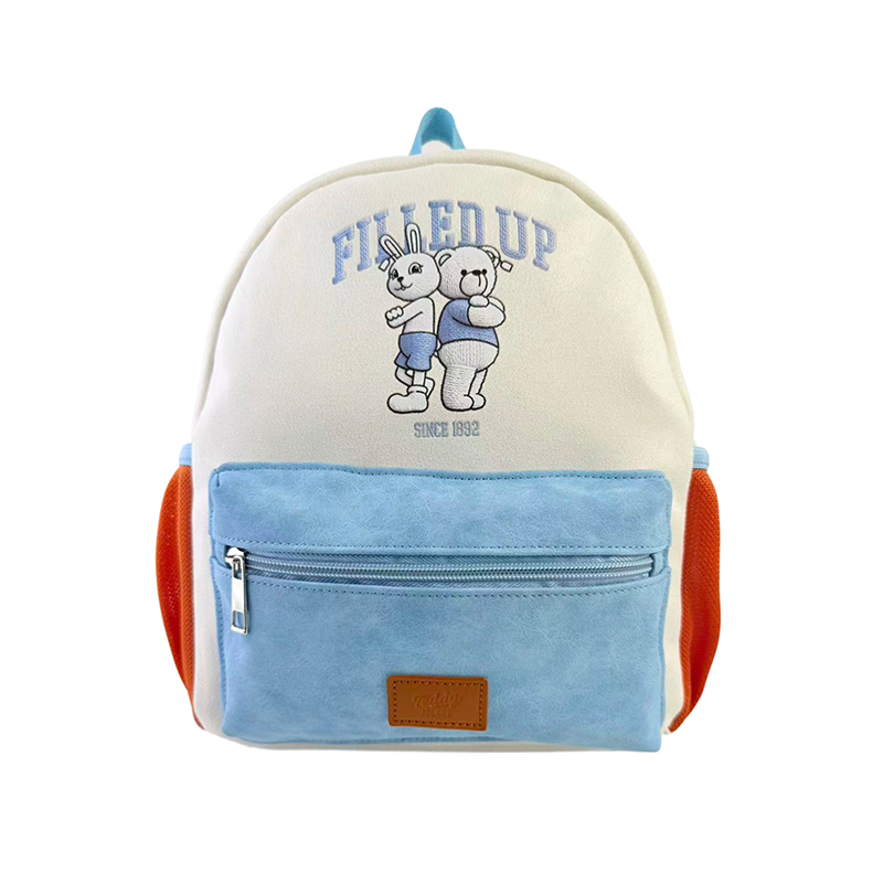 Mochila casual de peluche bordada con múltiples bolsillos